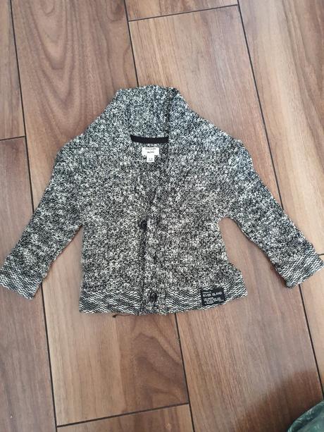 Sveter, river island,62