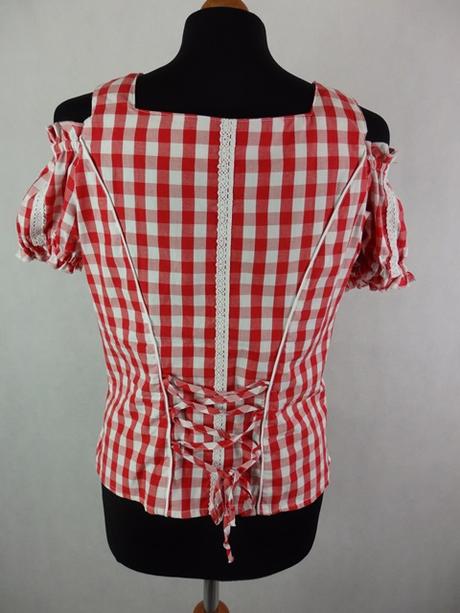 Kvalitná blúzka ku kroju, 38