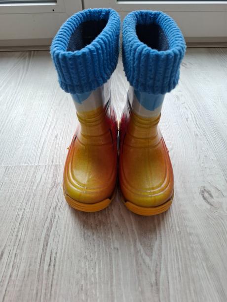 Zateplene gumáky, 24