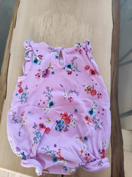 Body next s volánikmi, next,74