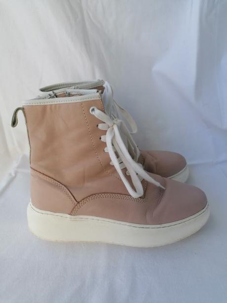 Celokoženné pudrovoružové topánky, baťa,36