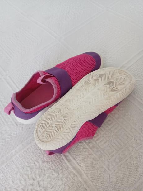 Platenky crocs swiftwater easy-on vel. j3 (22 cm), crocs,35