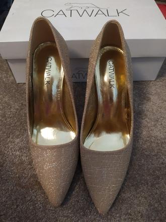 Lodičky catwalk, 37