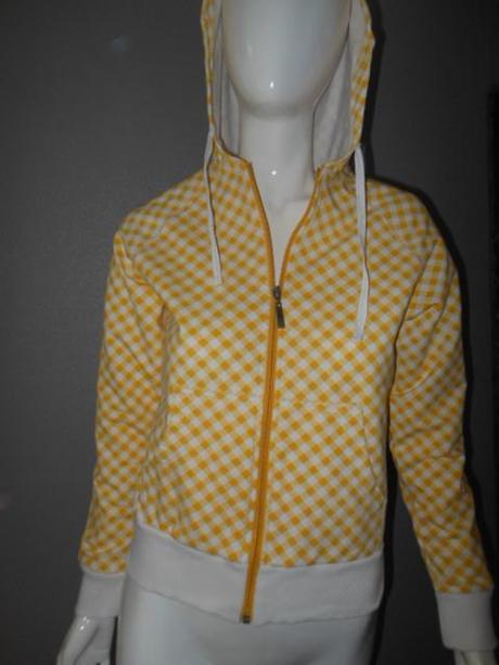 Nenosená mikina episode, m