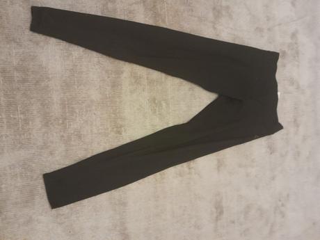 Prefám čierne elastické leginy, decathlon,164
