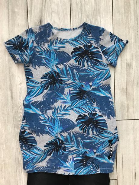 Predlzene tricko alebo saty, 122