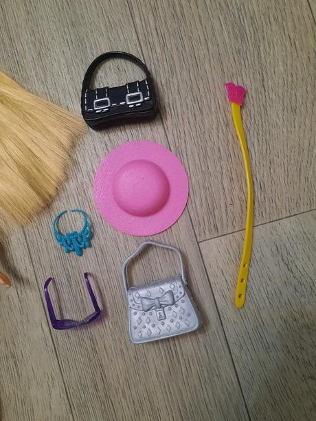 Doplnky pre barbie 1,