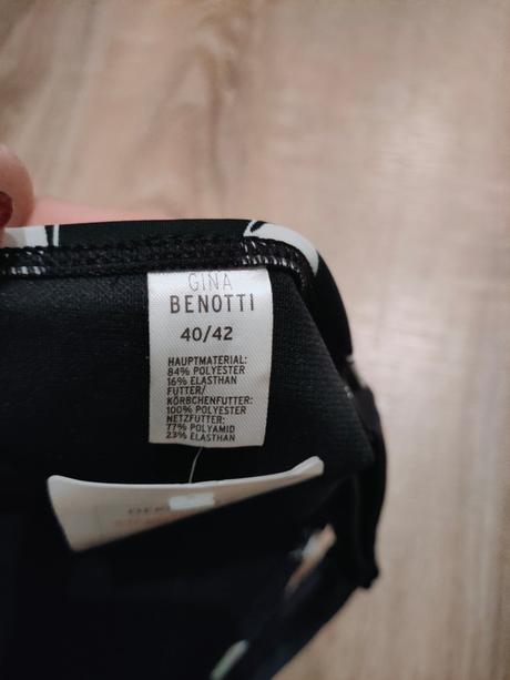 Celé plavky čiernobiele bodky, 40 / 42