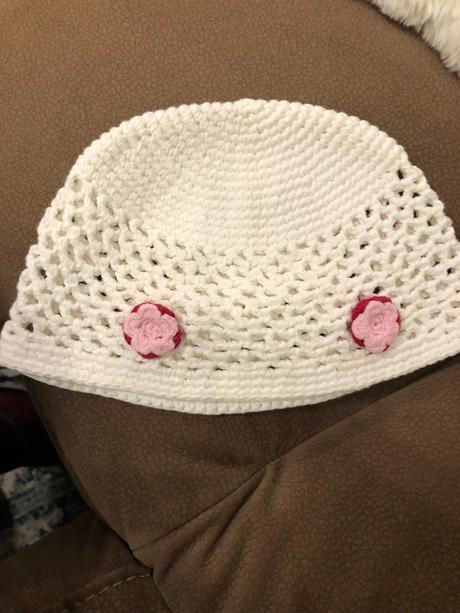 Ciapka s kvietkami, 110