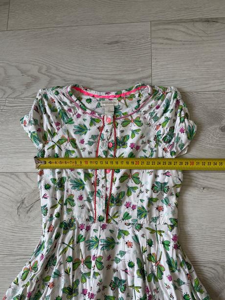 Overal s chrobáčikmi, monsoon,122