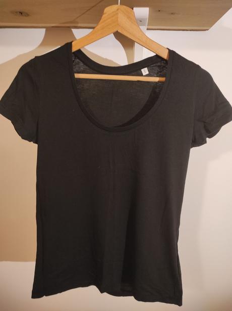 Bavlnené čierne tričko s krátkym rukavom, s