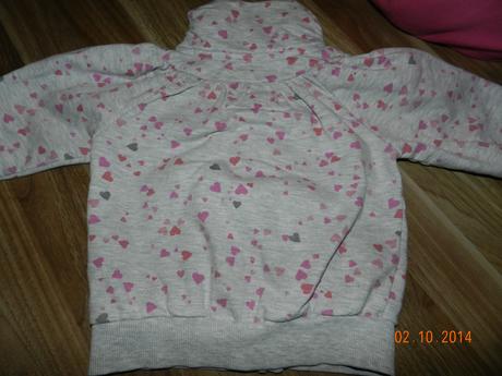 Mikinka, reserved,80