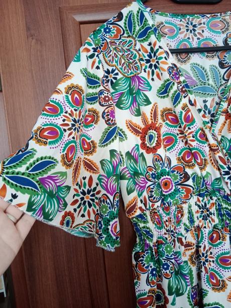 Vzorované ľahké letné šaty, l