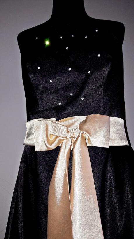 Spoločenské čierne šaty, veľ. 40, 40