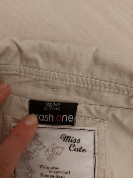 Béžový plášť, takko,164