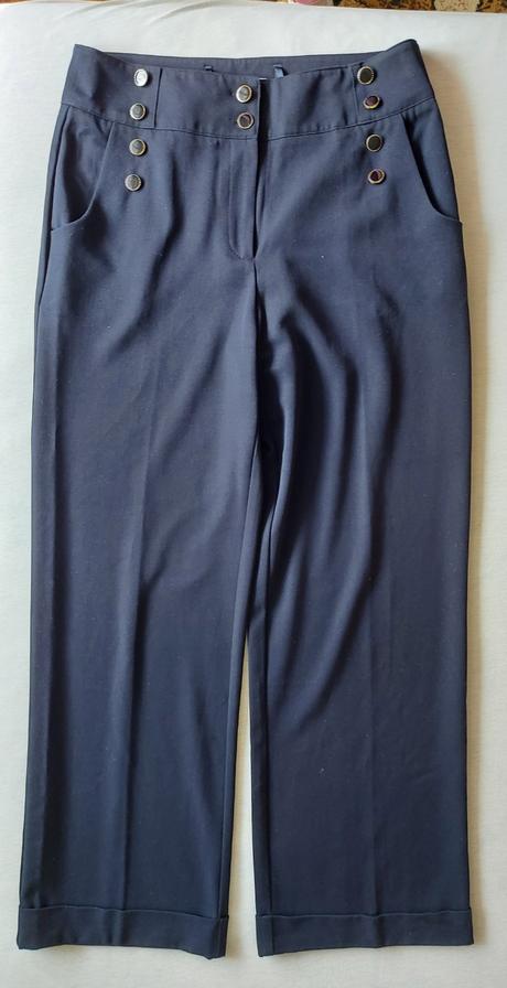 Široké nohavice s vyšším pásom a gombíkmi, 42