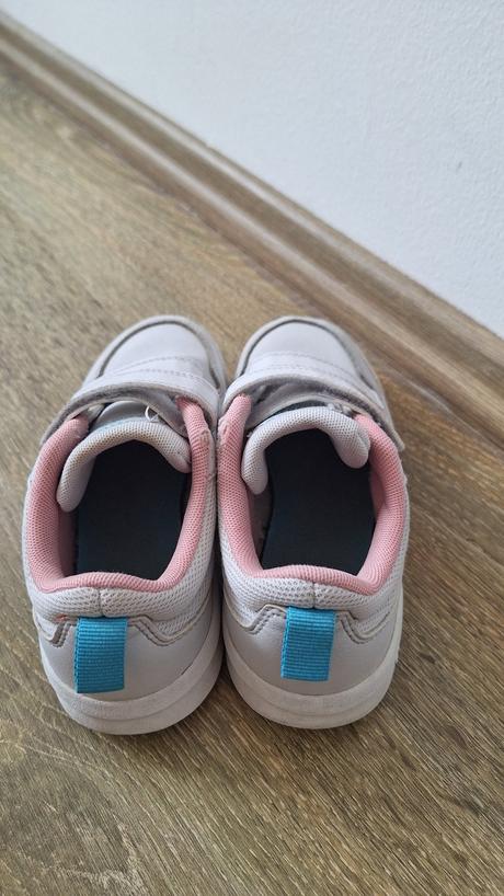 Adidas, adidas,30
