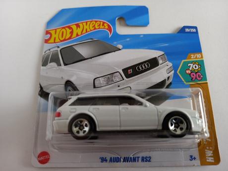 Hot wheels- 1987 audi quattro, 94 audi avant rs2, 