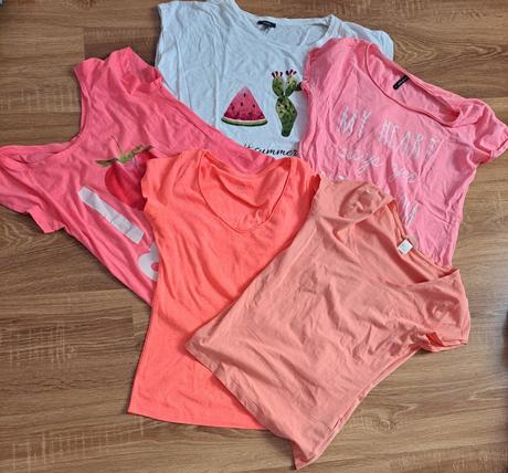 Balíček tričiek, bershka,s