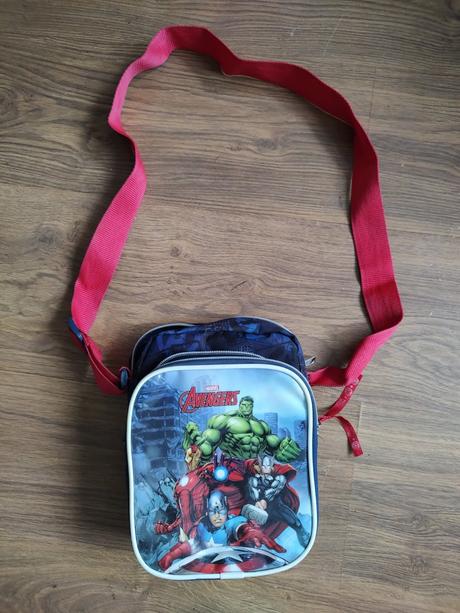 Taška cez rameno avengers, safta