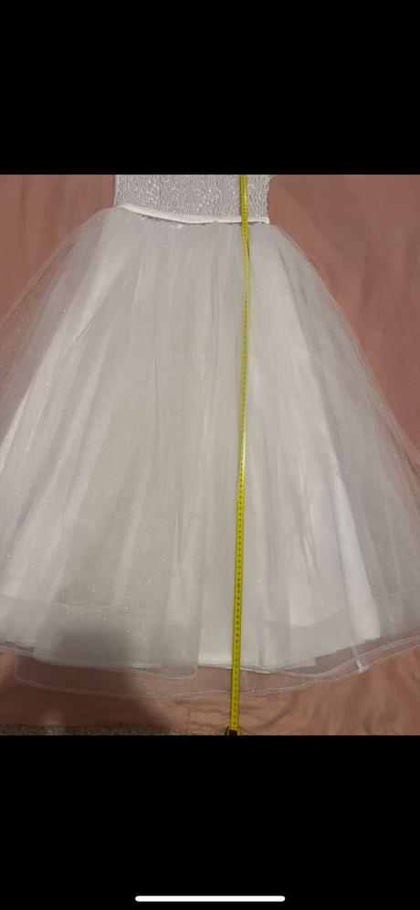 Šaty na 1. sväté prijímanie, 140