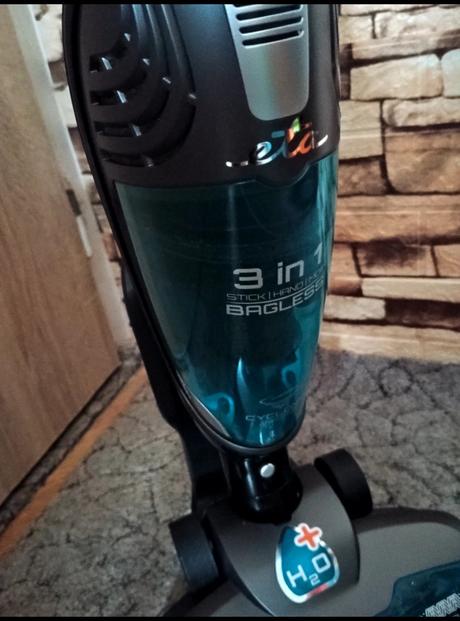 Tyčový vysávač eta moneto ii aqua plus, eta