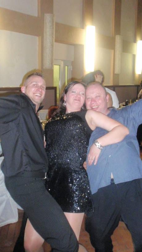 Čierne flitrované šaty, mango,l