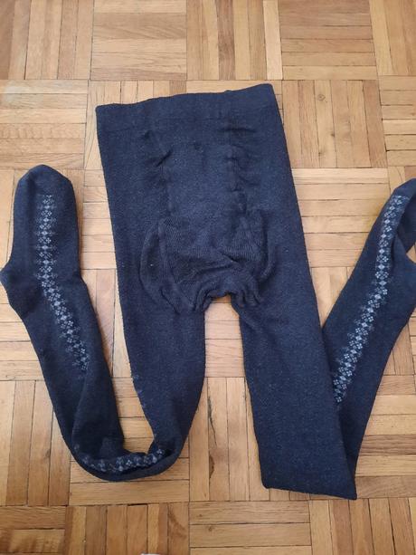 Dievčenské pančušky, 146