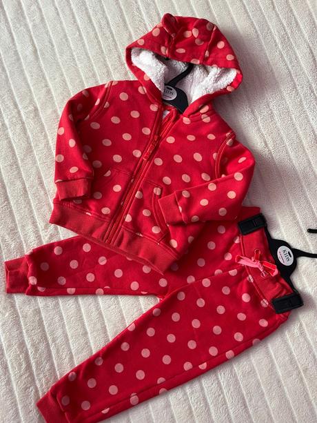 Dievcenska teplakova suprava, marks & spencer,92