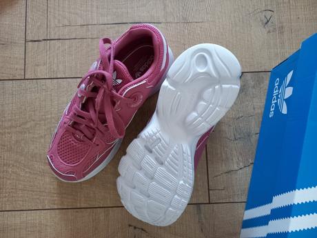 Tenisky na telesnu, adidas,34