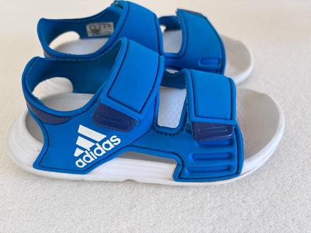 Adidas sandálky / šľapky - na leto aj na plaváreň, adidas,29