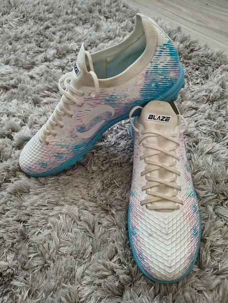 Turfy-kopačky na umelú trávu, 40