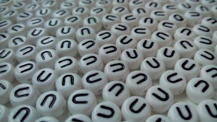 Písmenka lentilkové  u, 