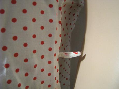 Bodkovaná krémová blúzka, h&m,42