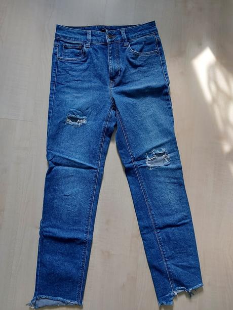 Dievcenske damske rifle, bershka,34