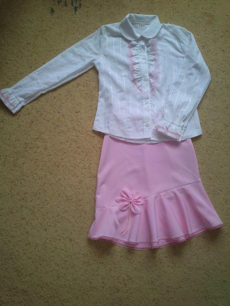 Blúzka so sukňou, 122–134