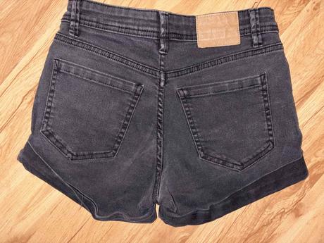Kraťasy bershka 34, bershka,34