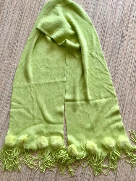 Salik s brmbolcami z kozušinky/5p, 