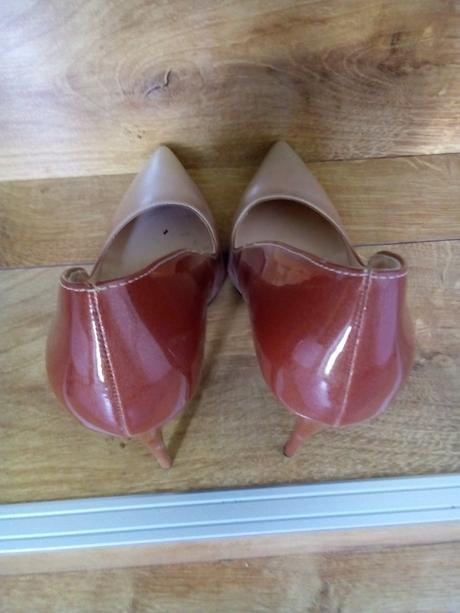 Lodičky lakované, 39