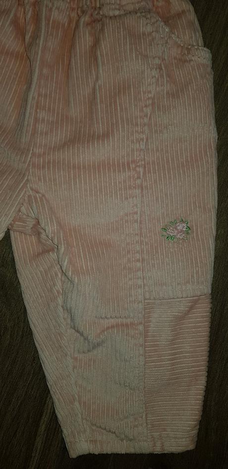 Marhuľové nohavice, 80