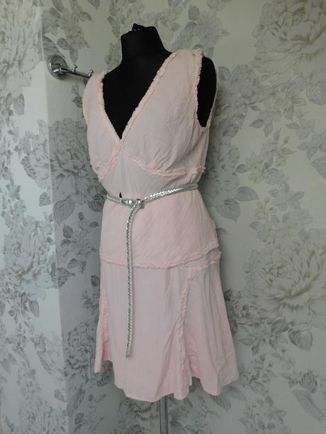 Luxusny hodvabny letny kostym, 38