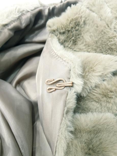 Kožušinová vestička s, s