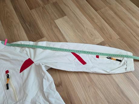 Vetrovka, xl