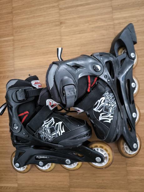 Kvalitné kolieskové nastaviteľné korčule rollerbla, rollerblade,28