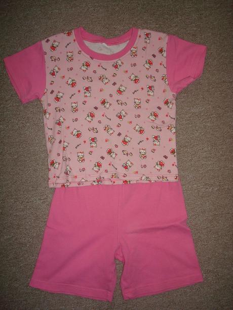Pyzamko na leto zn. hello kitty, vel. 104, disney,104
