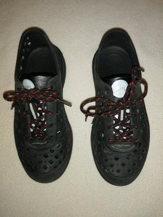 Crocsové tenisky, 34