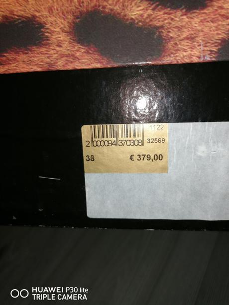 Pravé kozusinove čižmy diavolezza, armani,38