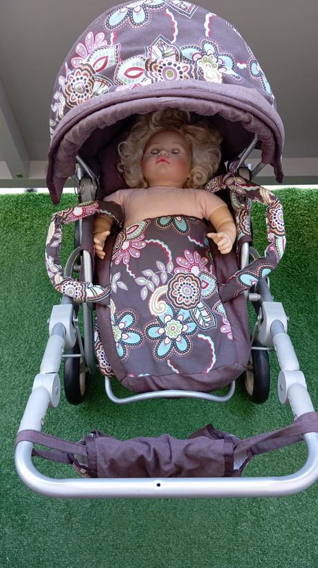 Kočík pre bábiky,