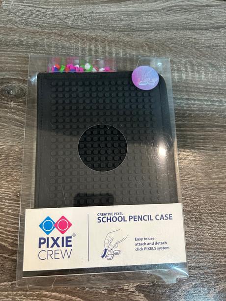 Pixie crew cierny veľký peračník,