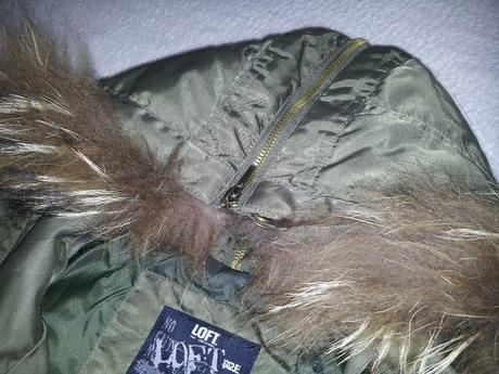 Dámska vojenská bunda loft s kožušinkou, l